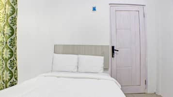 Quarto casal luxo | Wi-Fi de cortesia, roupa de cama