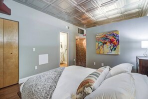 1 chambre, fer et planche à repasser, Wi-Fi, draps fournis