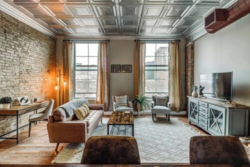 Modern Warehouse Loft | Walk to Rock Hall & Stadiums