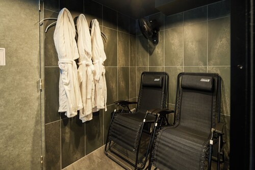 B/C APARTMENT Asakusa Hanazono Dori Hotel with Rental Car and Sauna