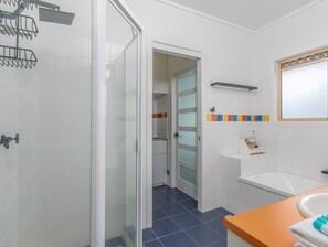 Hair dryer, towels