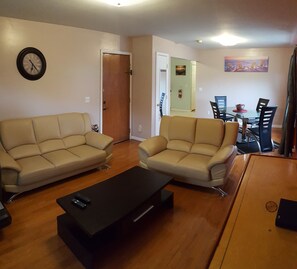 Smart TV - 500 Estates (Irvington)