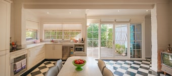 Bluebird Cottage - Charm & character