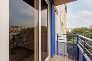 Balcony - Smart Stay by Isthara (Hyderabad)