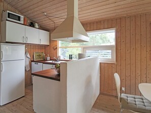 Fridge, microwave, dishwasher, cookware/dishes/utensils - "Fasti" - 300m from the sea by Interhome (Gilleleje)