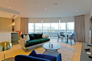 Smart TV, offices