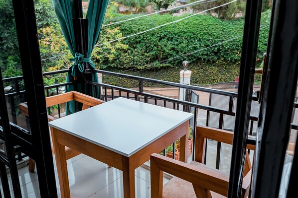 Apartamento Deluxe, 3 habitaciones | Balcón