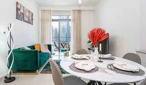 Apartment | Essbereich im Zimmer