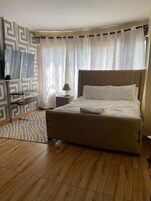 2 habitaciones, espacio para trabajar con laptop y wifi gratis 