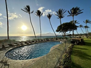 Pool - Beachfront South Kihei Road ~ Royal Mauian (Kihei)