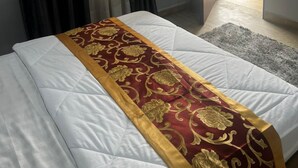 Free WiFi, bed sheets - INKOVA (Lagos)