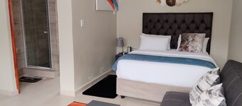 WHERE TRANQUILITY, SERENITY, ELEGANCE & BEAUTY STAYS "HOME AWAY FROM HOME FEEL"