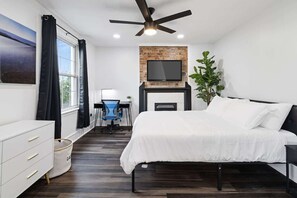 4 habitaciones, tabla de planchar con plancha, cuna de viaje y wifi 