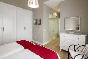2 quartos, ferros/tábuas de passar roupa, Wi-Fi, roupa de cama