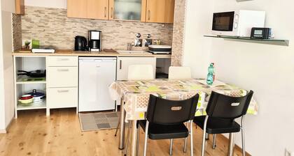 gemütliche Ferienwohnung in grünen Parkwohnanlage