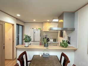 Fridge, microwave, oven, dishwasher - Private villa, 4 rooms available for 10 people!Close to Akihabara Asakusa Disney (Katsushika City)