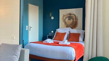 Superior-Doppelzimmer, mit Bad | Kostenloses WLAN, Bettwäsche