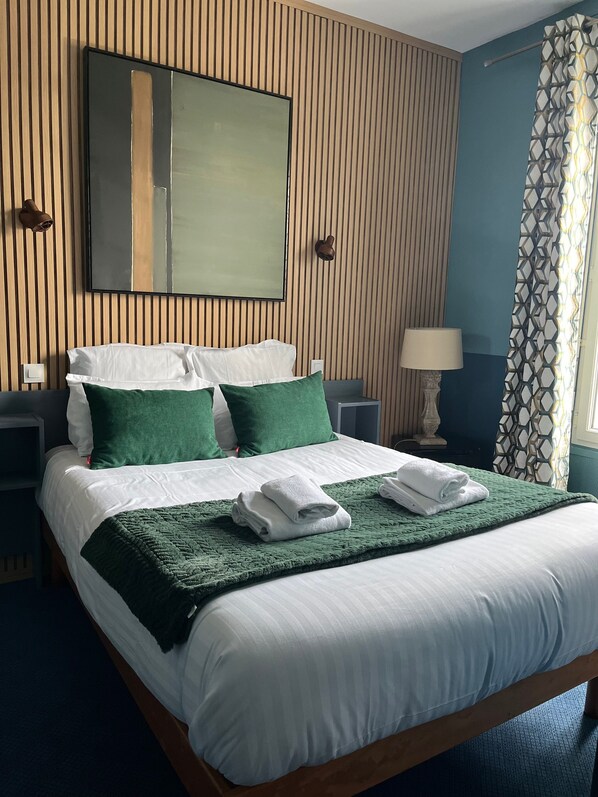 Dobbeltrom – superior, eget bad | Wi-fi (inkludert) og sengetøy