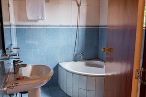 Slippers - Nyumbani Cottages - Downtown (Kigali)