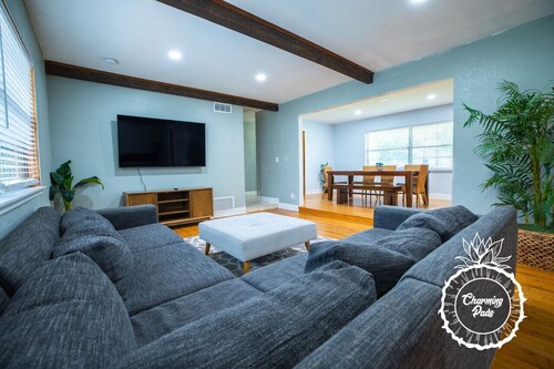 Winter Park Charmer - Heated Pool Home - Close to everything