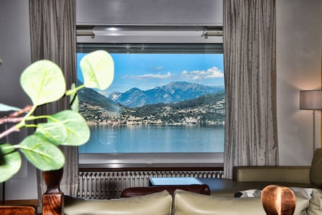 Basic Villa | Lake view