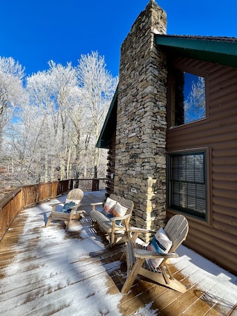 Terrace/patio. 3 Bedroom + 3.5 Bath Beautiful Log Cabin with Fireplace + Stunning Mountain Views!