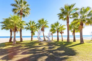 Beach - Club Maritimo Front line Beach Apartments (Fuengirola)