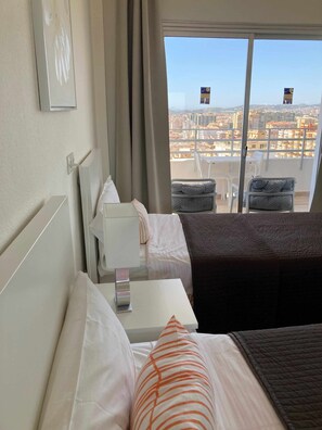 1 chambre, fer et planche à repasser, lit parapluie, Wi-Fi gratuit
