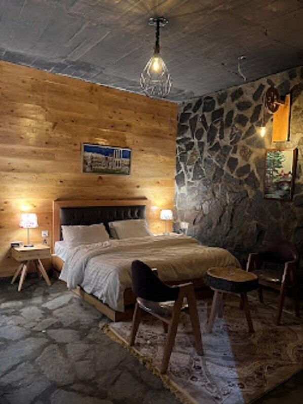 Deluxe Double Room | Soundproofing, iron/ironing board, free WiFi - Ridge Inn kalam (Swat)