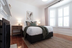 2 Schlafzimmer, BĂŒgeleisen/BĂŒgelbrett, kostenloses WLAN, BettwĂ€sche