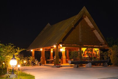Vang Vieng Romantic Resort