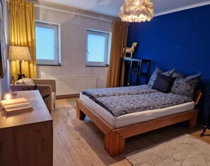 1 bedroom, WiFi, bed sheets