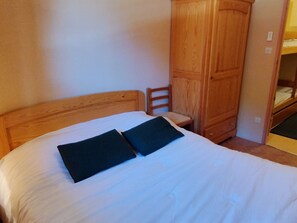 1 bedroom