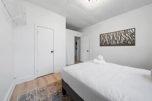 1 chambre, bureau, fer et planche à repasser, Wi-Fi gratuit