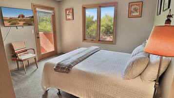 4 bedrooms, desk, iron/ironing board, free WiFi