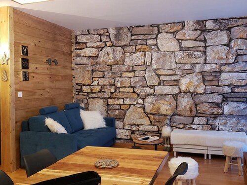 Charming 2-Bedroom Apartment in Cauterets Center - Sleeps 4, West Exposure, Free Parking