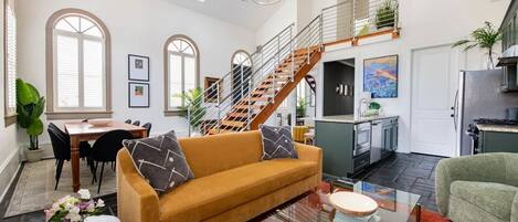 Televisión y oficina