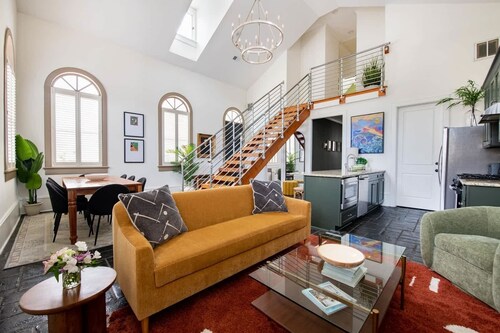 The Chapel | Estate 5BR Gem in Downtown Charleston