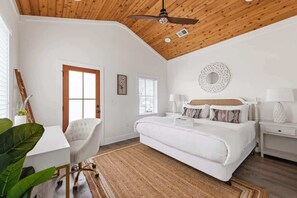 3 bedrooms, desk, iron/ironing board, travel crib