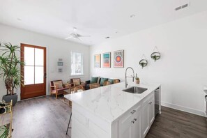 Interior - Urban Sol | Newly Built in Downtown Charleston! (Charleston)