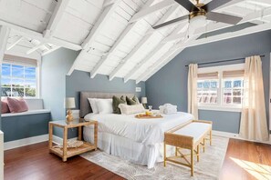 8 soverom, strykejern/-brett, reiseseng for barn og wi-fi