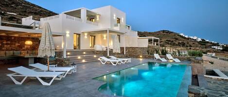 4 habitaciones y escritorio