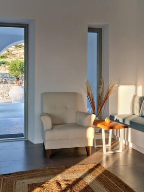 Villa | 4 soveværelser, skrivebord