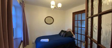 3 dormitorios, tabla de planchar con plancha, wifi y ropa de cama