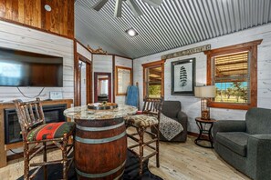 Interior - Rockin' R Ranch - 5 Cabins & Sleeps 12 (Fredericksburg)