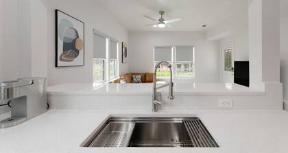 Modern Central East Austin 4BR Gem