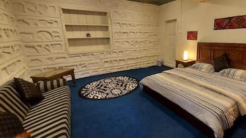Deluxe Double Room | Soundproofing, iron/ironing board, free WiFi