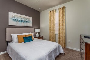 5 bedrooms, iron/ironing board, WiFi, bed sheets