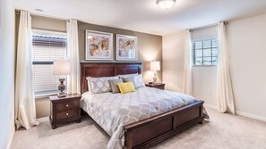 6 makuuhuonetta, silitysrauta/-lauta, Wi-Fi, vuodevaatteet