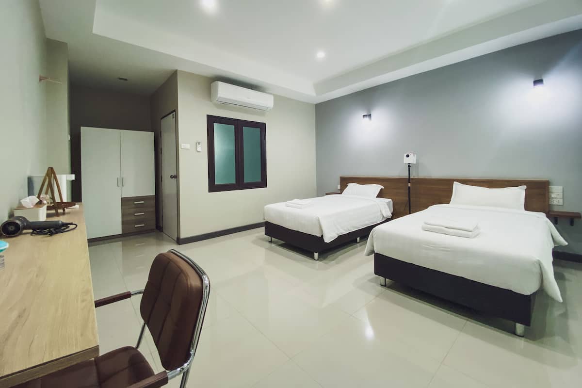 Standard Twin Room | Free WiFi, bed sheets